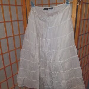 New York and Company linen skirt